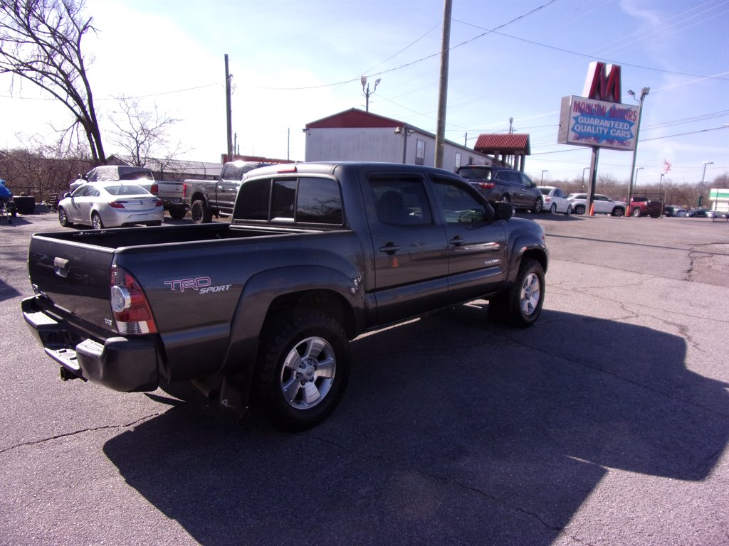 2013 Toyota Tacoma V6 photo