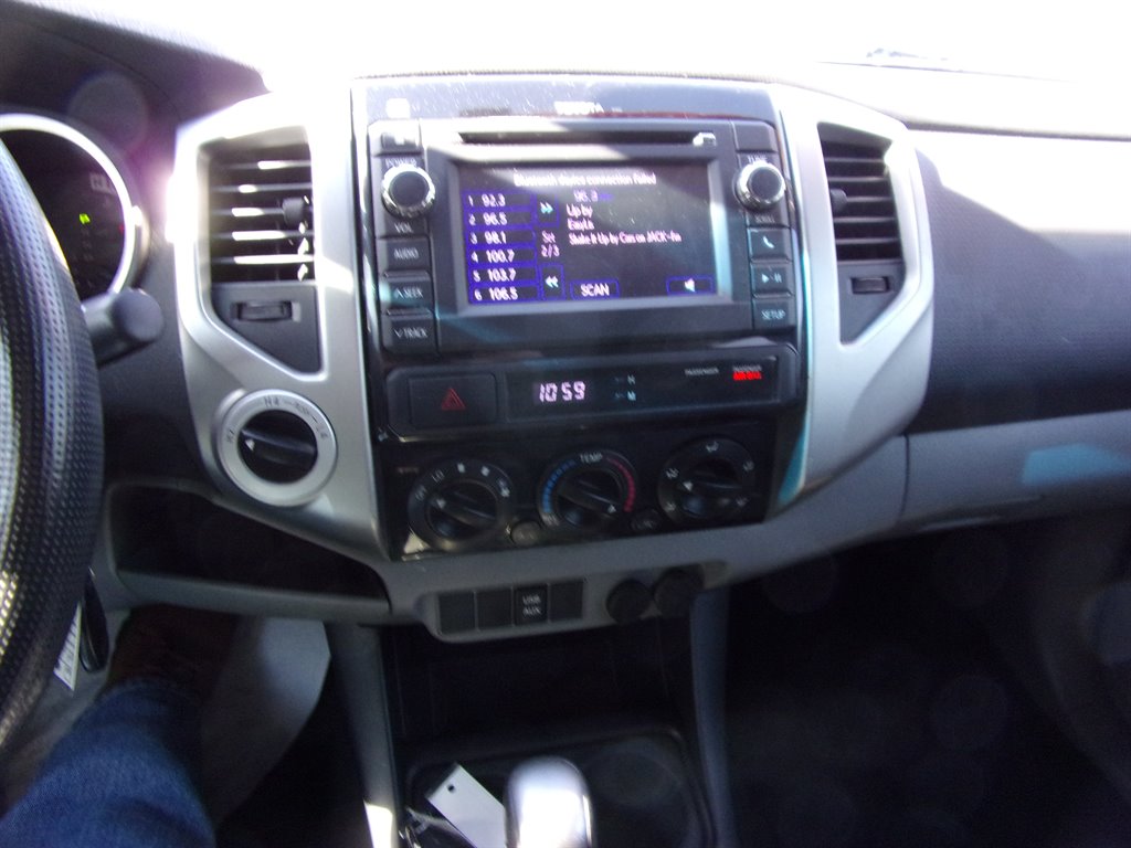 2013 Toyota Tacoma V6 photo