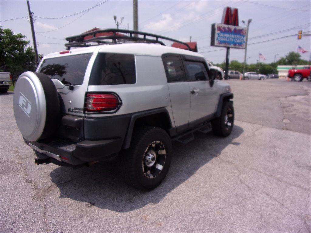 2007 Toyota FJ Cruiser photo