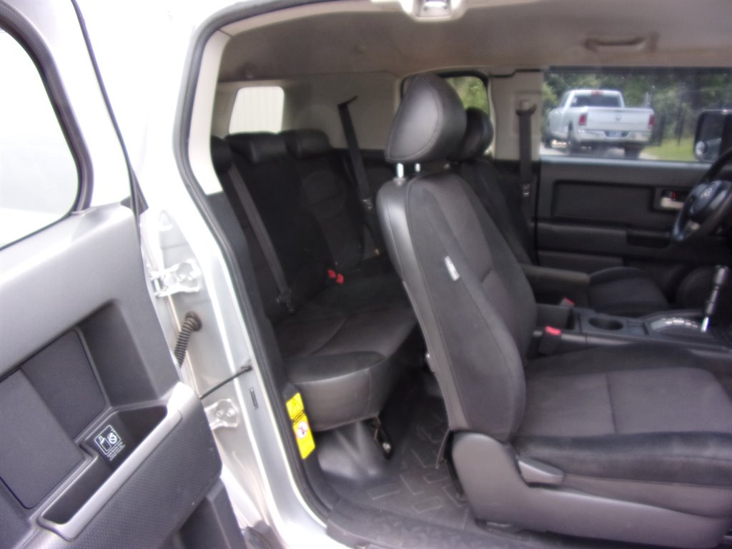 2007 Toyota FJ Cruiser photo