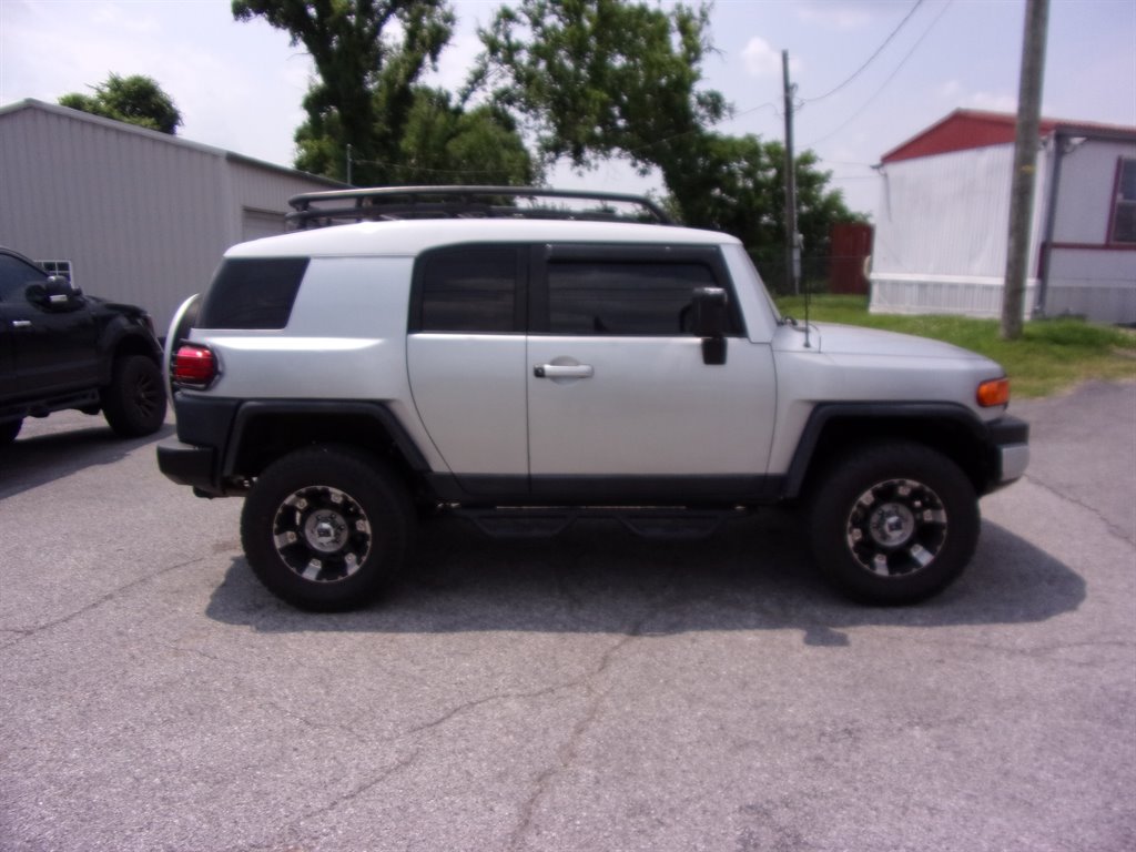 2007 Toyota FJ Cruiser photo