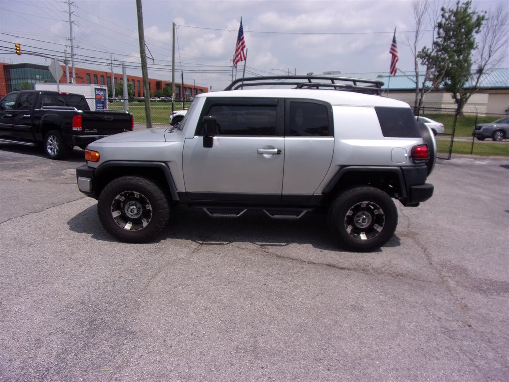 2007 Toyota FJ Cruiser photo