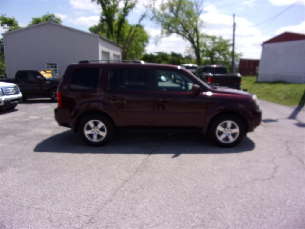 2011 Honda Pilot - $12,900