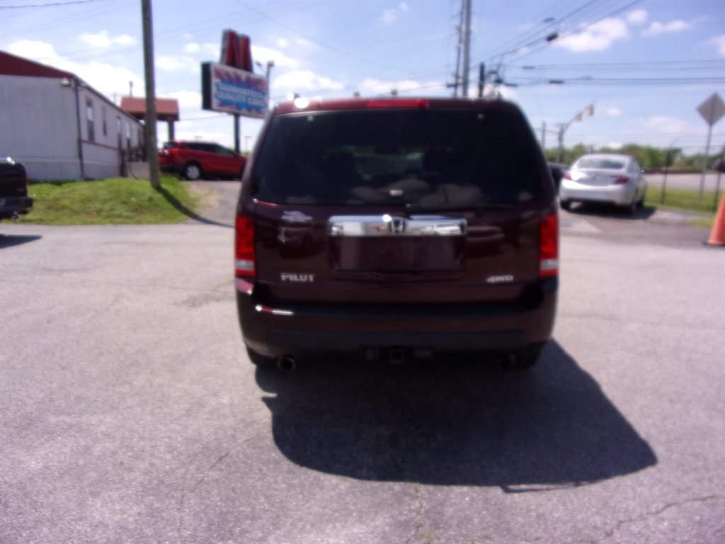 2011 Honda Pilot - $12,900