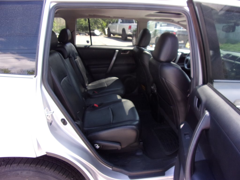 2013 Toyota Highlander photo