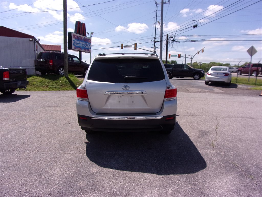 2013 Toyota Highlander photo