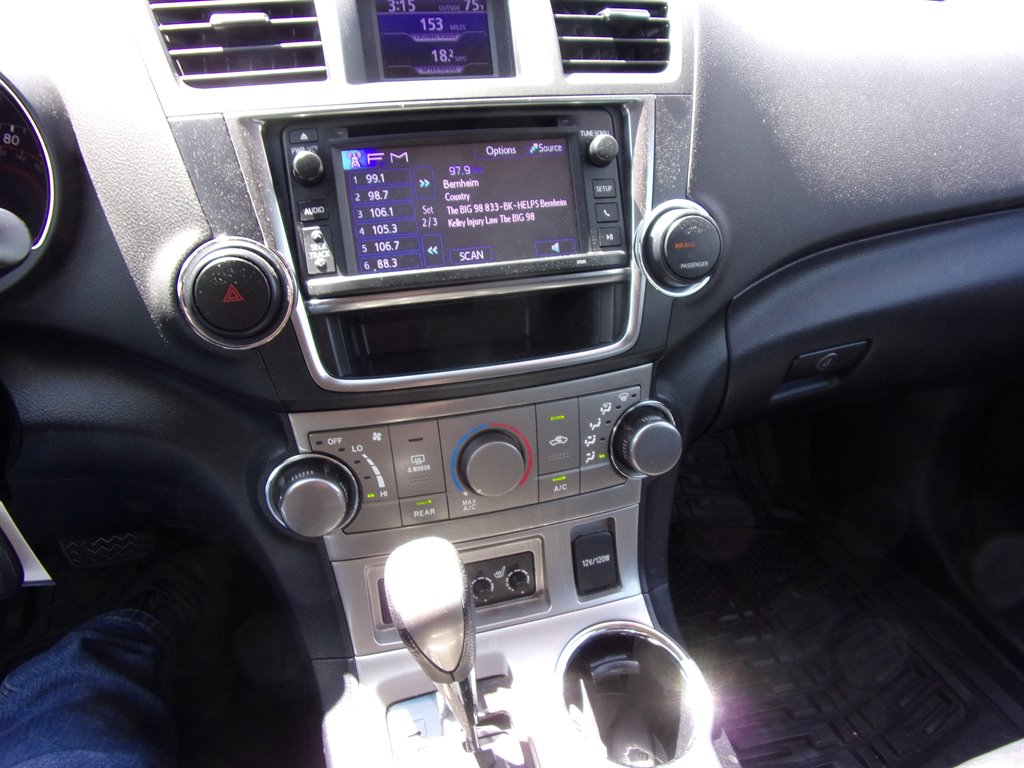 2013 Toyota Highlander photo