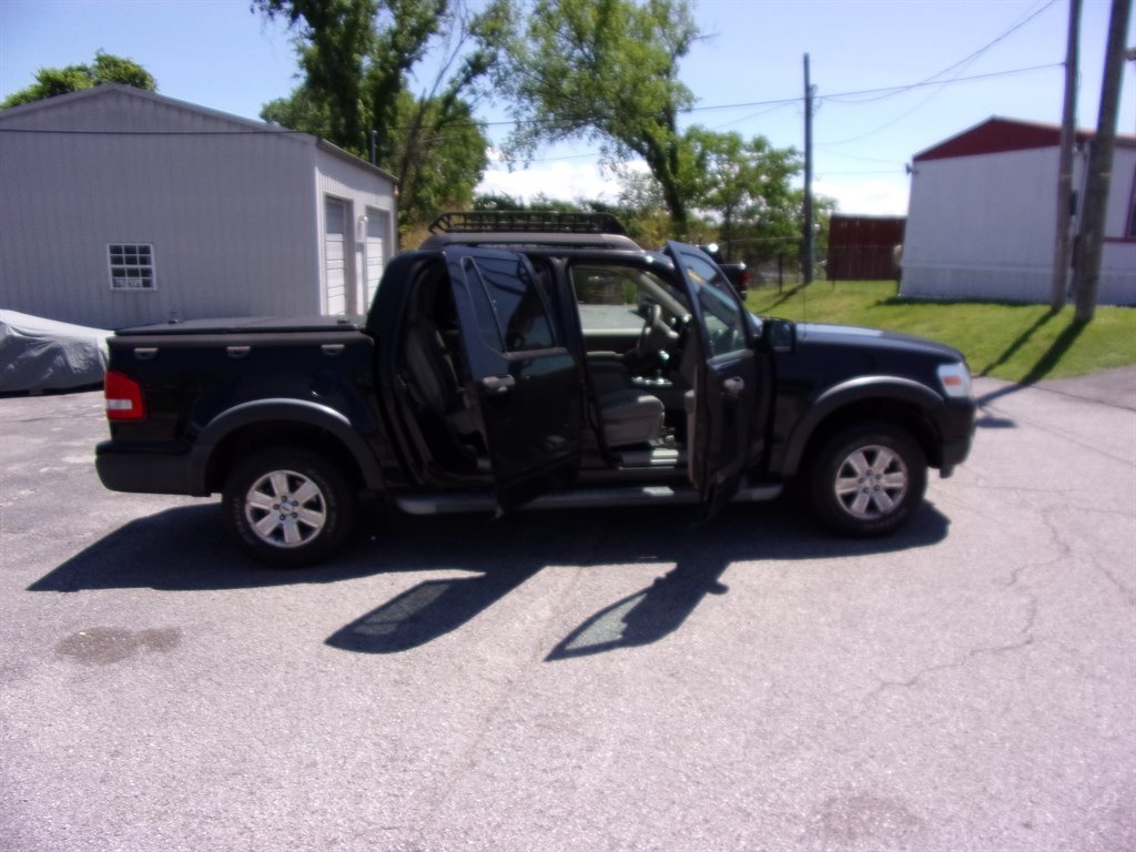 2007 Ford Explorer Sport Trac XLT photo