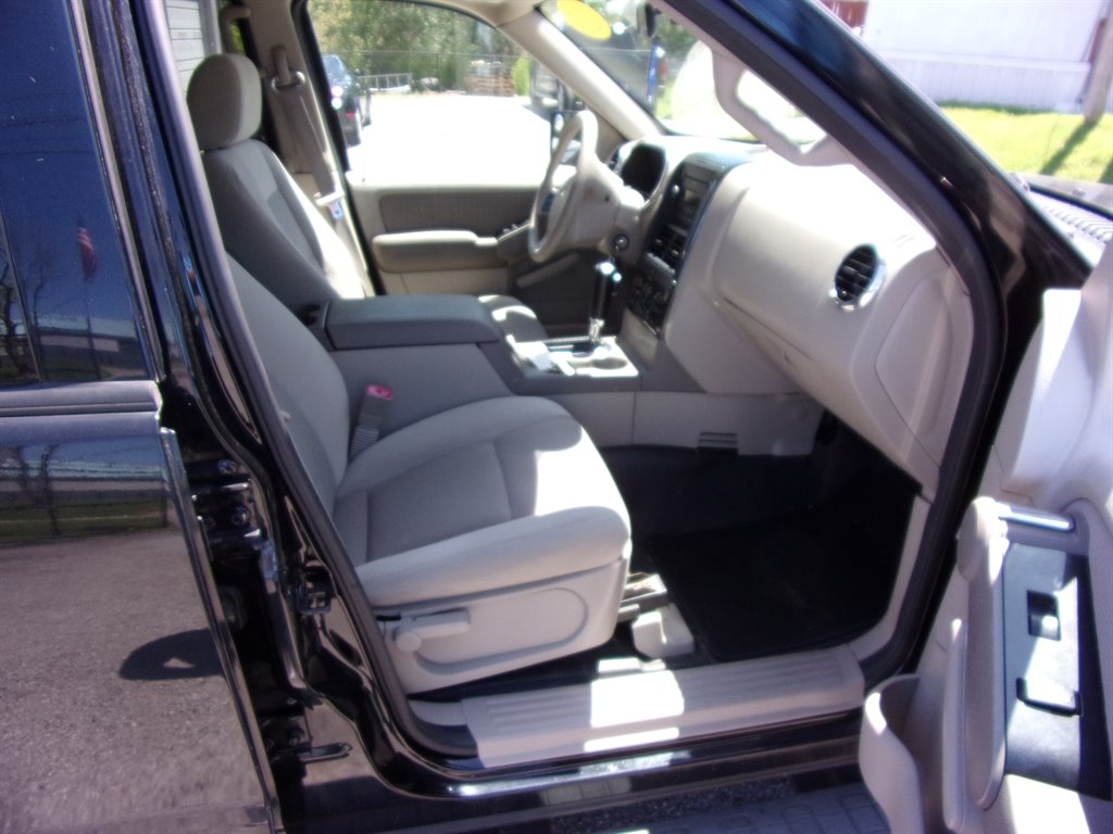 2007 Ford Explorer Sport Trac XLT photo