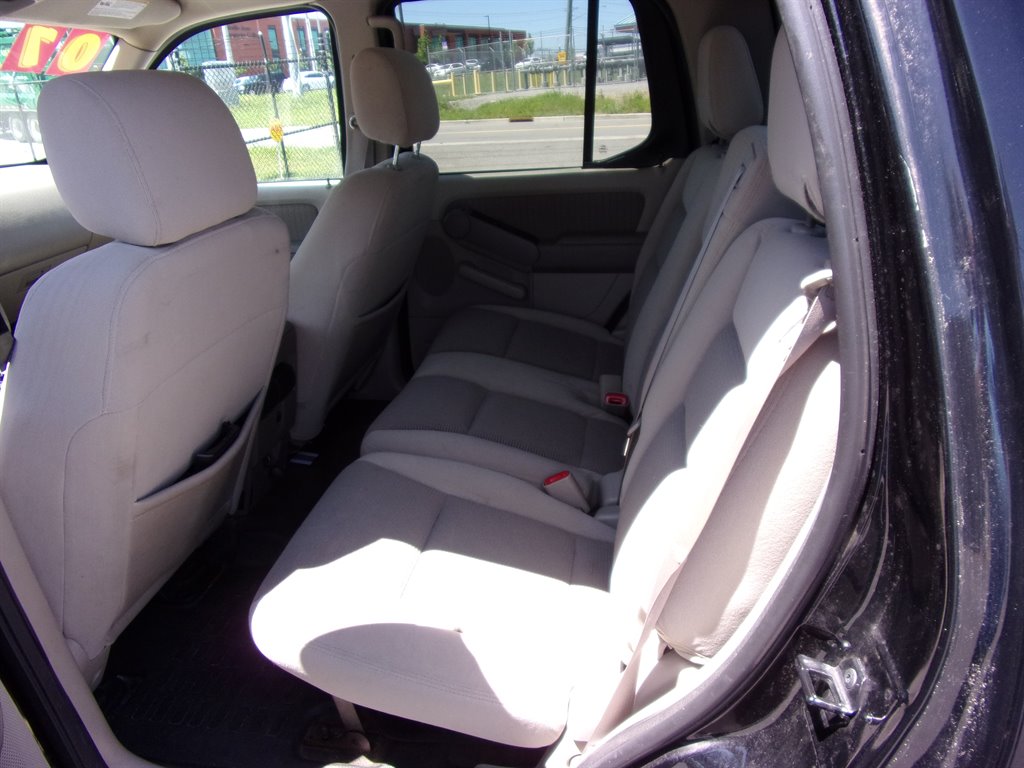 2007 Ford Explorer Sport Trac XLT photo