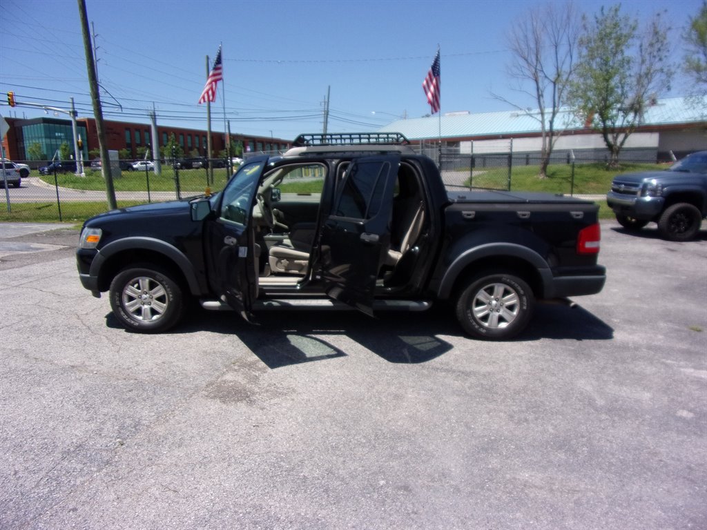 2007 Ford Explorer Sport Trac XLT photo