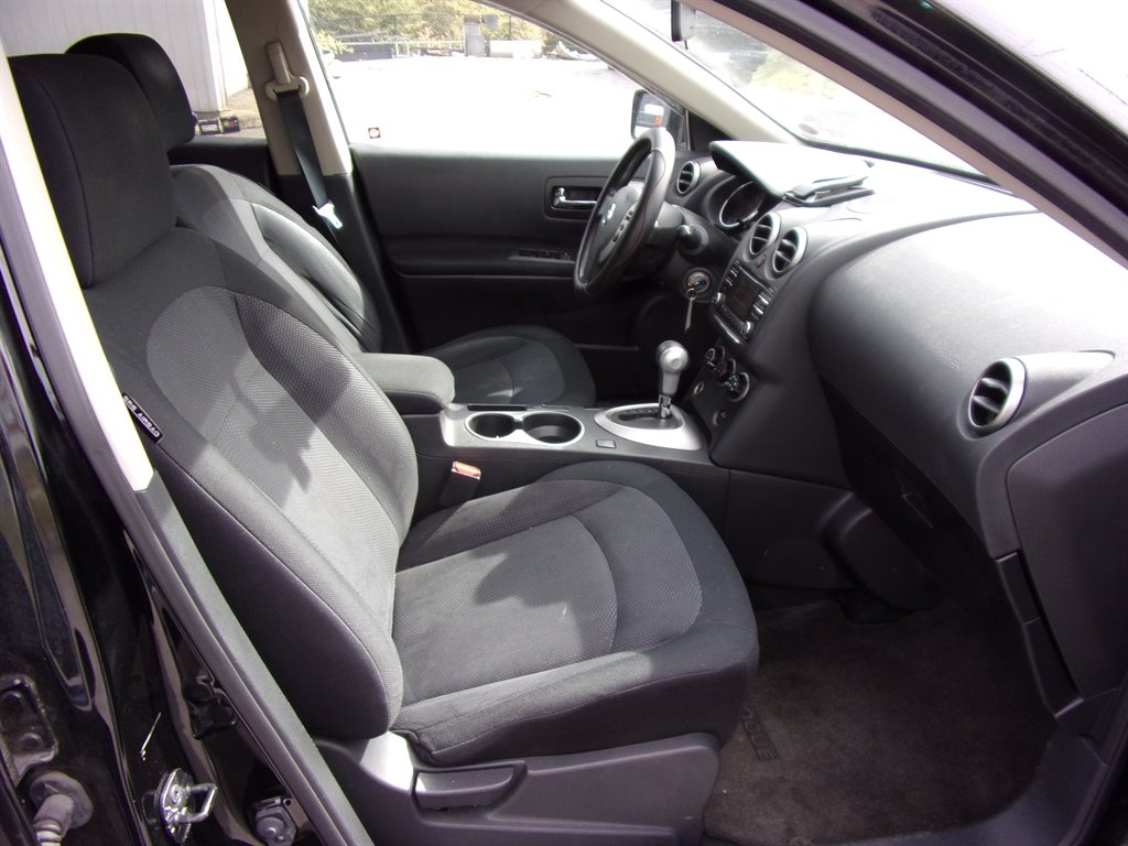 2015 Nissan Rogue - $8,950