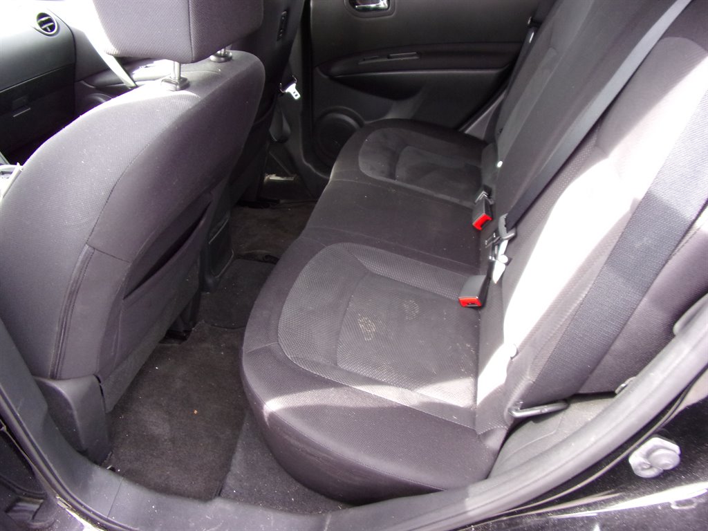 2015 Nissan Rogue - $8,950