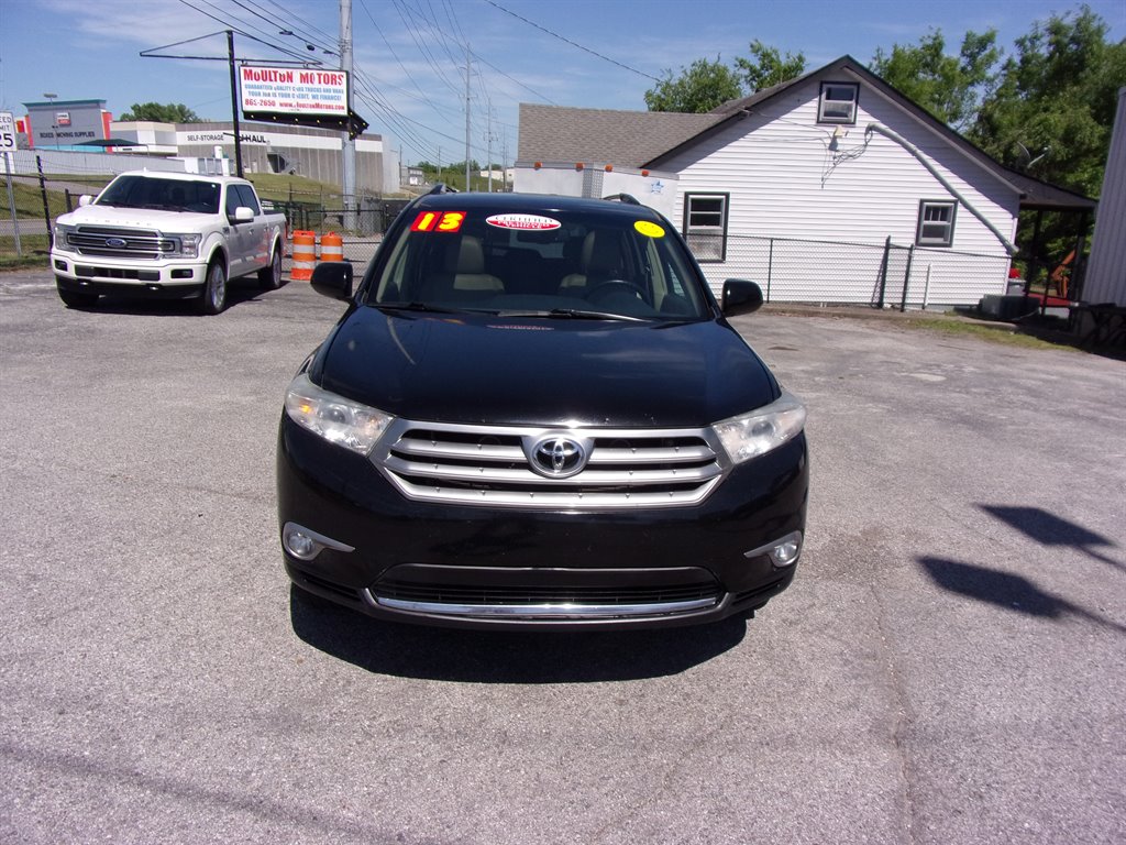 2013 Toyota Highlander - $14,900