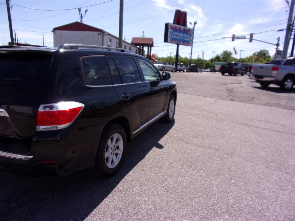 2013 Toyota Highlander - $14,900