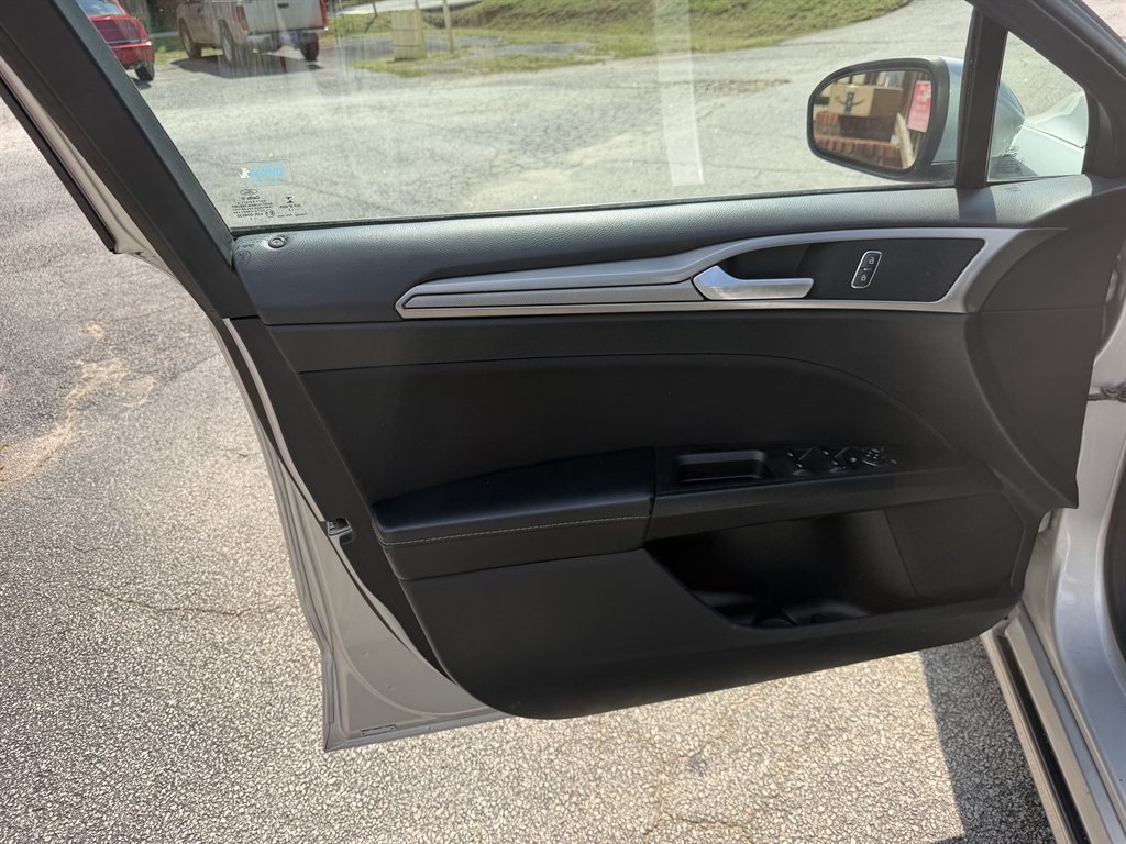 2019 Ford Fusion - $10,995