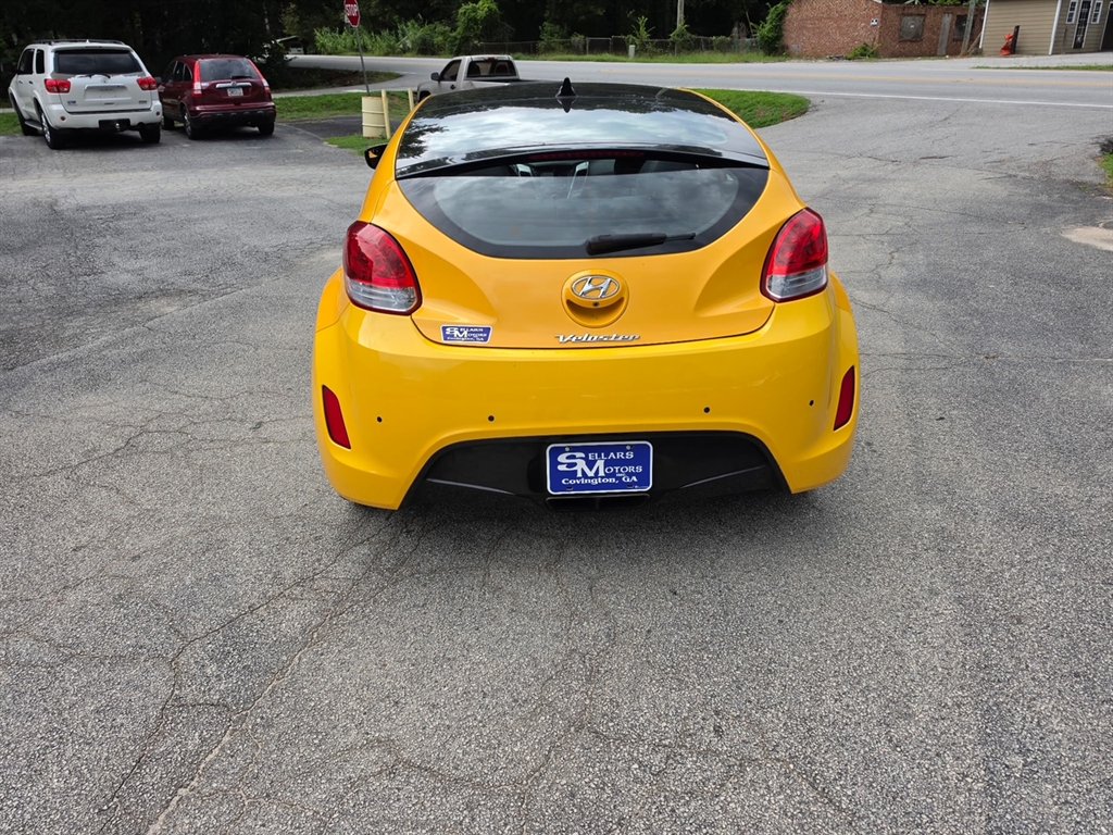 2016 Hyundai Veloster - $9,995