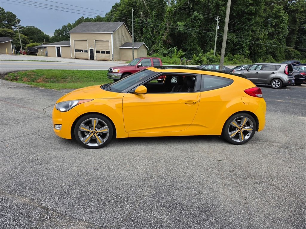 2016 Hyundai Veloster - $9,995