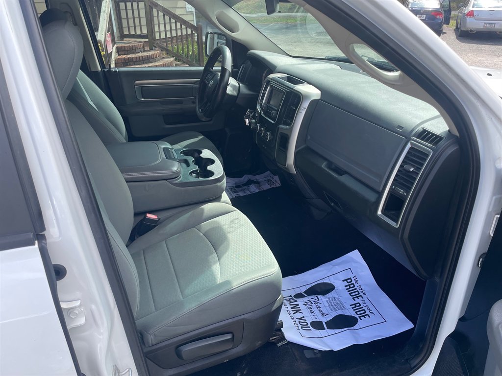 2016 Ram 1500 - $14,995