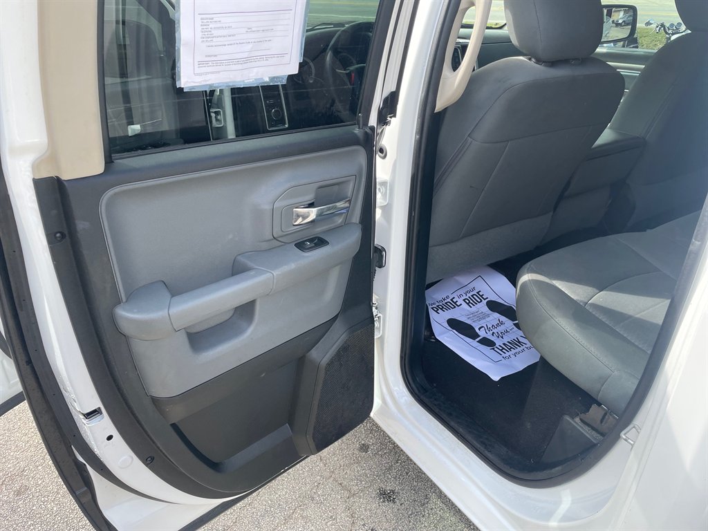 2016 Ram 1500 - $14,995
