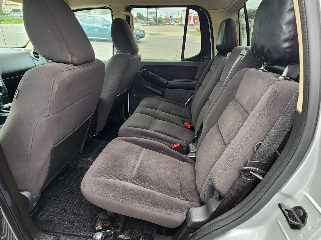 2010 Ford Explorer Sport Trac XLT photo