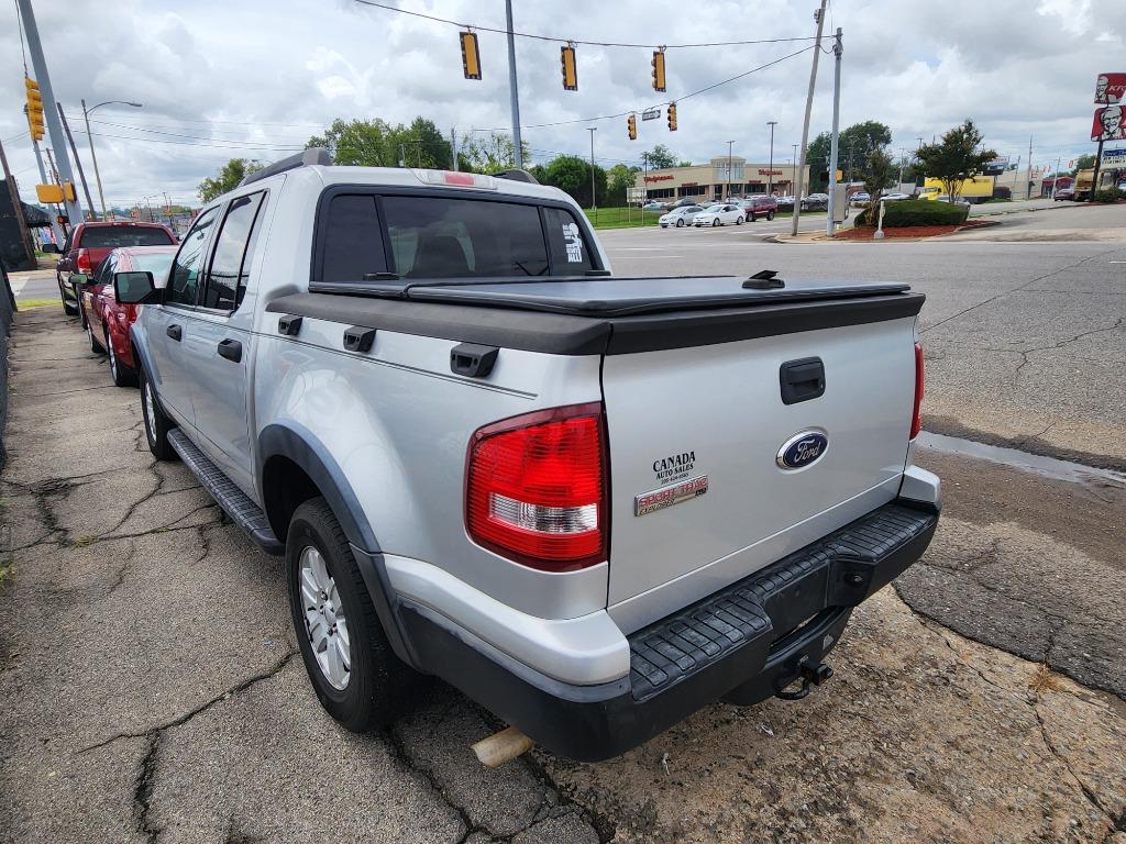 2010 Ford Explorer Sport Trac XLT photo