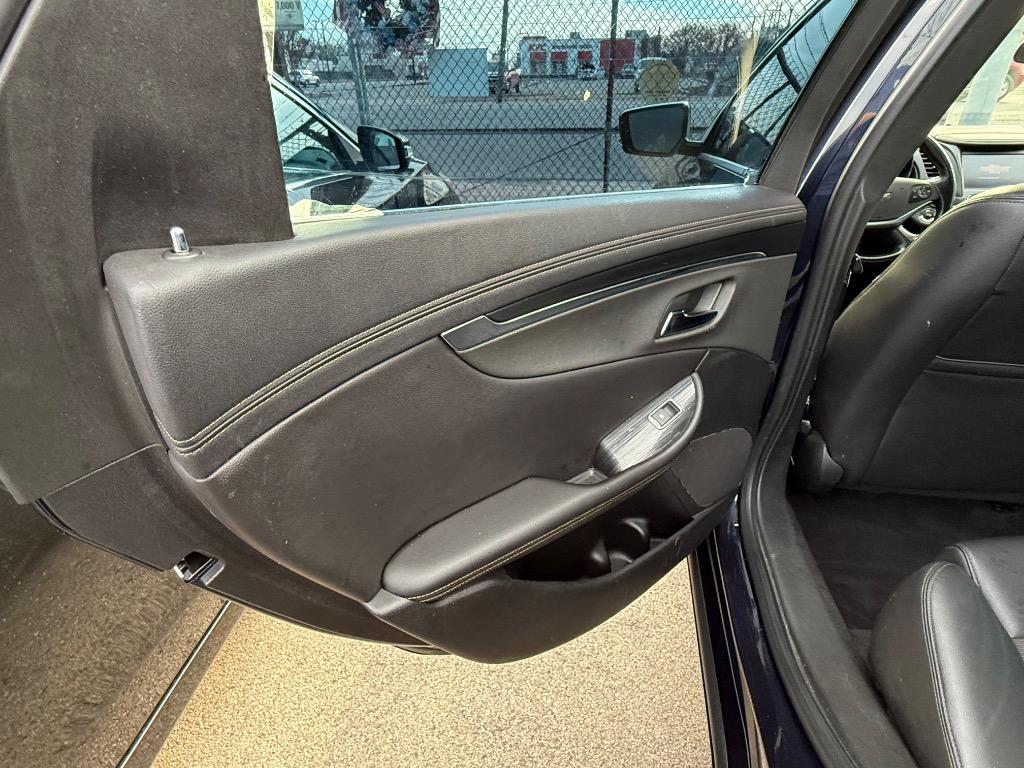 2019 Chevrolet Impala LT photo