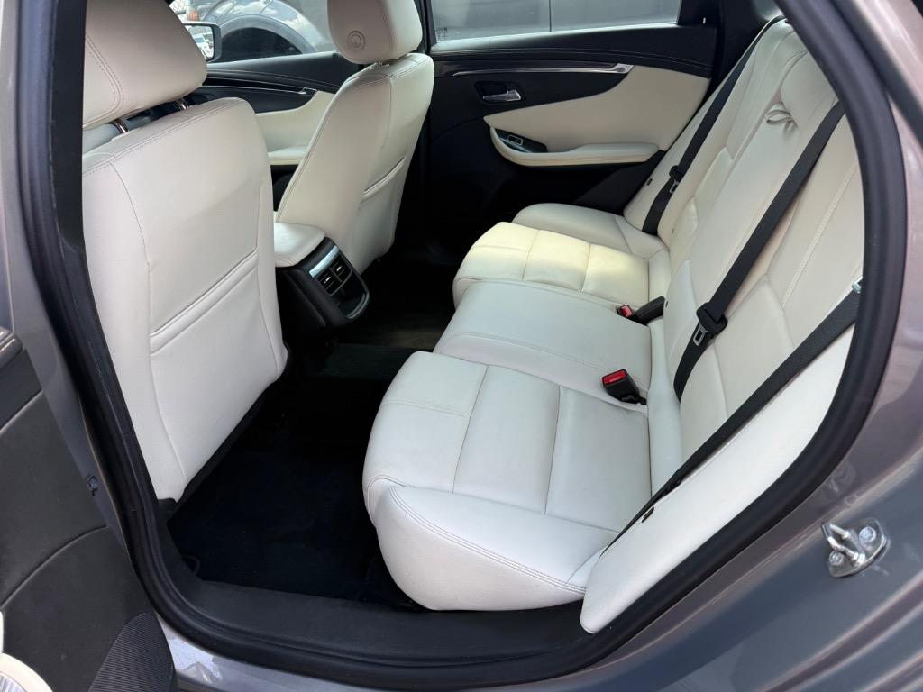 2017 Chevrolet Impala LT photo