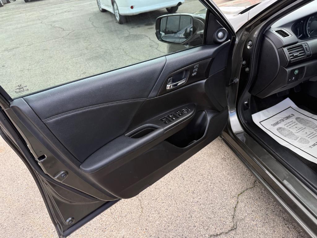 2014 Honda Accord - $11,995