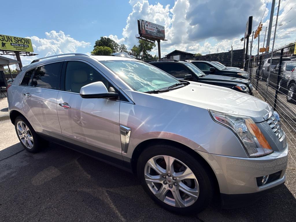 2014 Cadillac SRX - $11,999