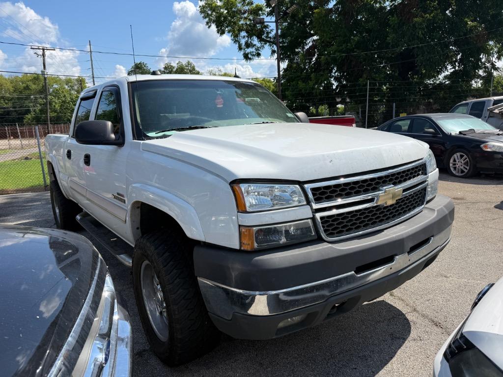 2005 Chevrolet Silverado - $7,595
