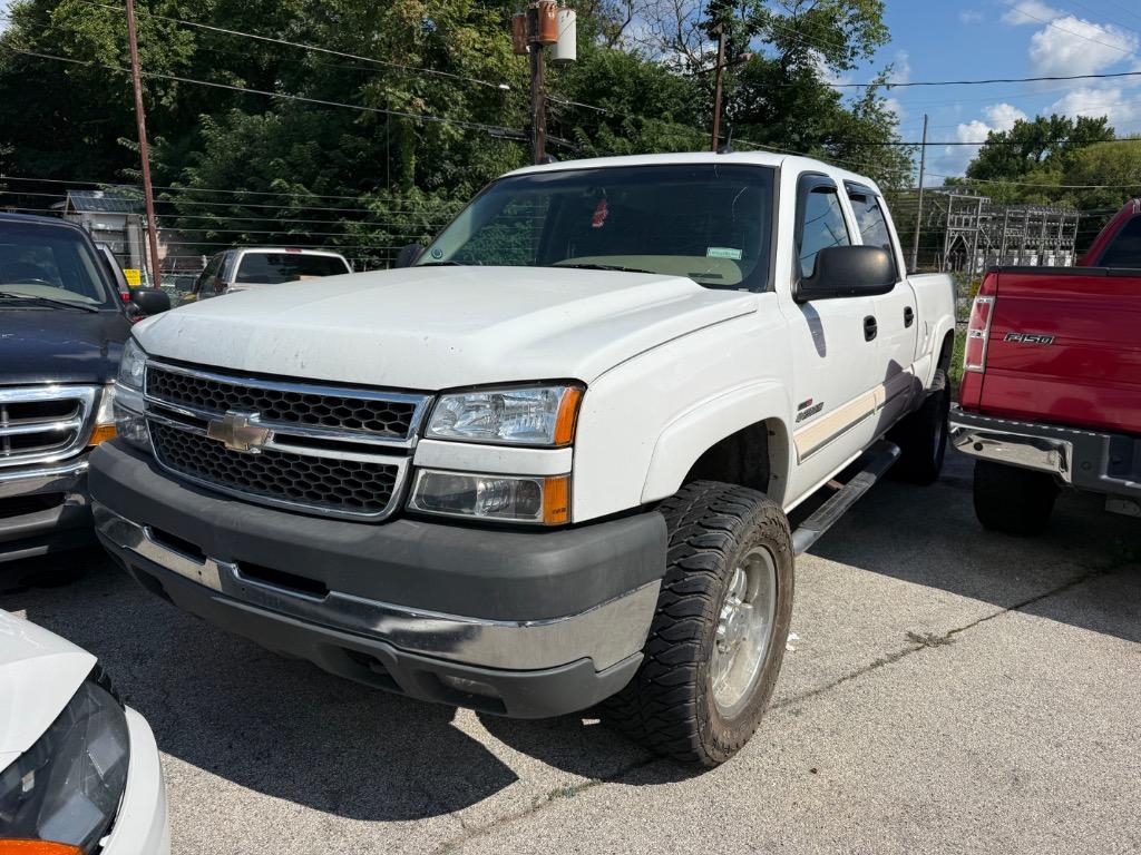 2005 Chevrolet Silverado - $7,595