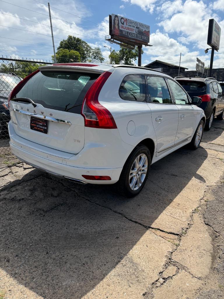 2016 Volvo XC60 - $7,990