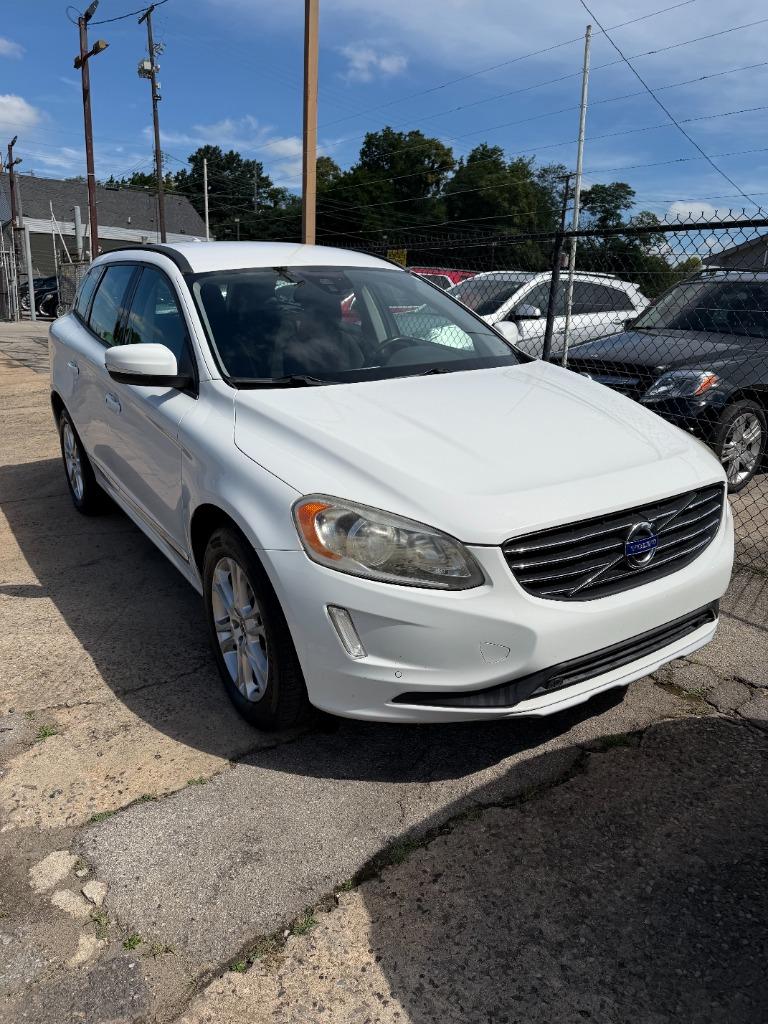 2016 Volvo XC60 - $7,990
