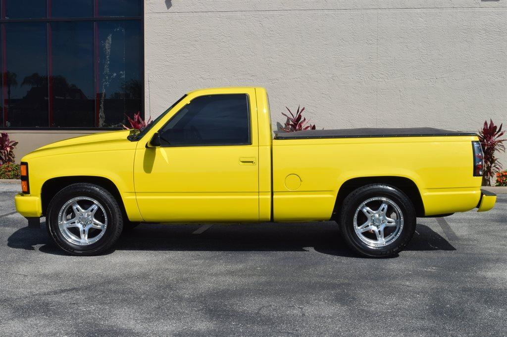 1993 Chevrolet RSX C1500 Cheyenne photo