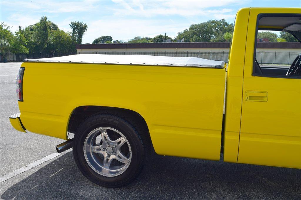 1993 Chevrolet RSX C1500 Cheyenne photo
