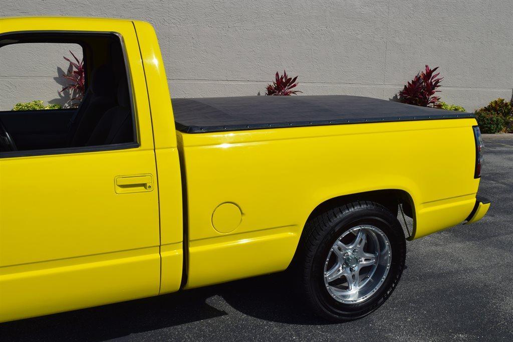 1993 Chevrolet RSX C1500 Cheyenne photo