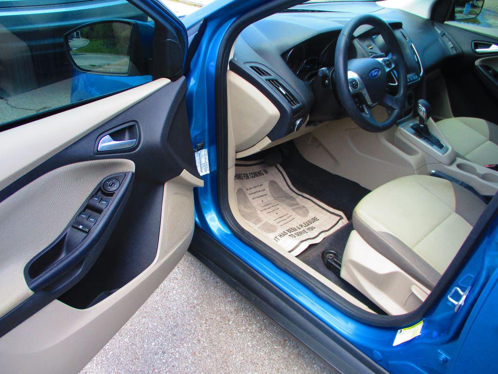 2013 Ford Focus SE photo