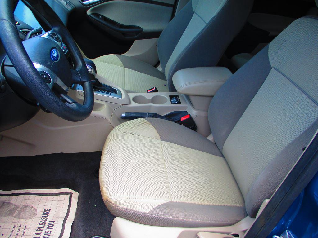 2013 Ford Focus SE photo