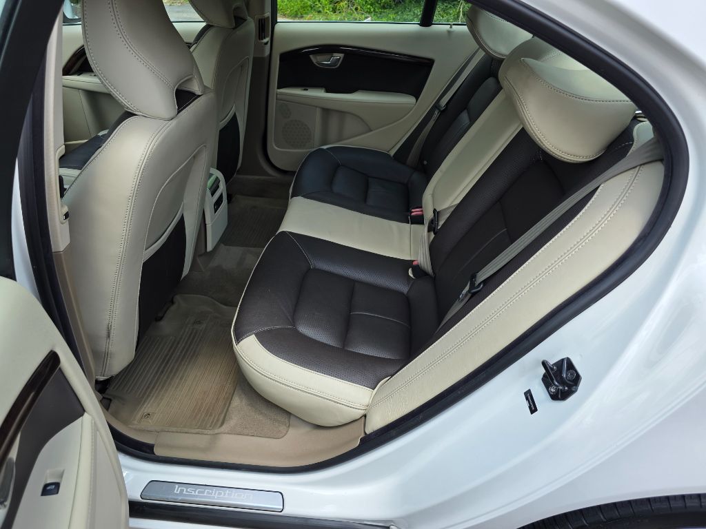 2013 Volvo S80 - $7,995