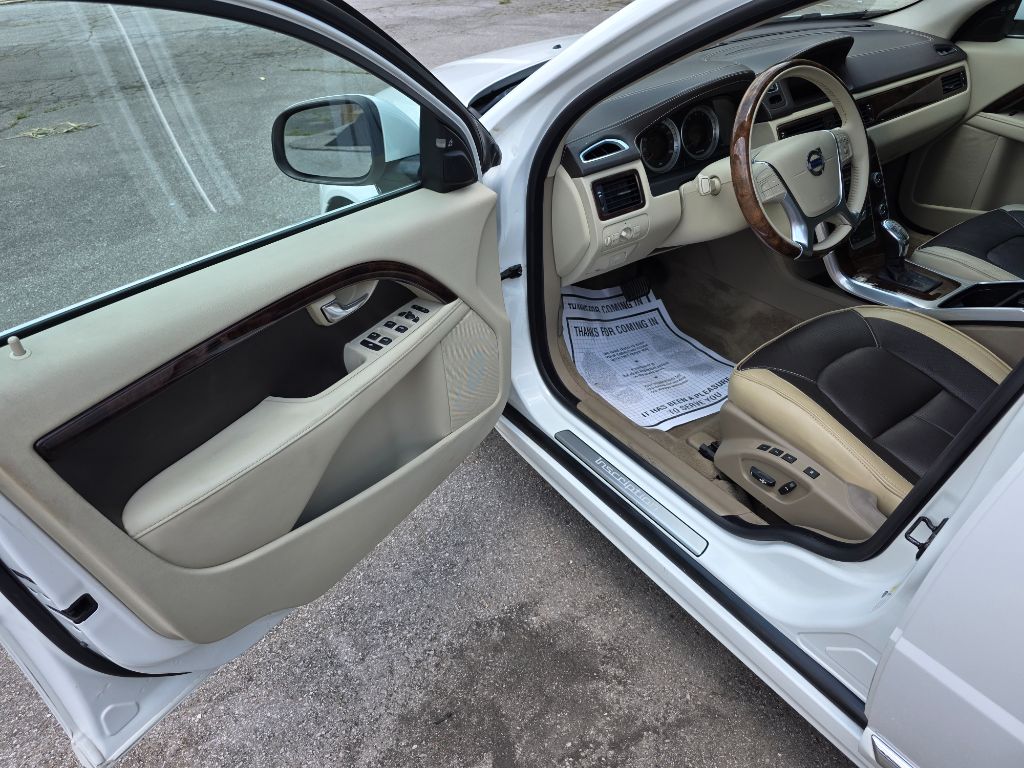 2013 Volvo S80 - $7,995