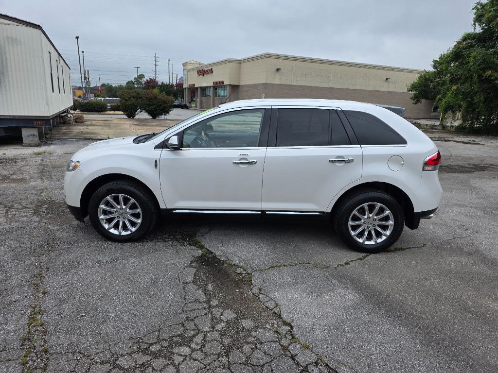 2013 Lincoln MKX - $9,995