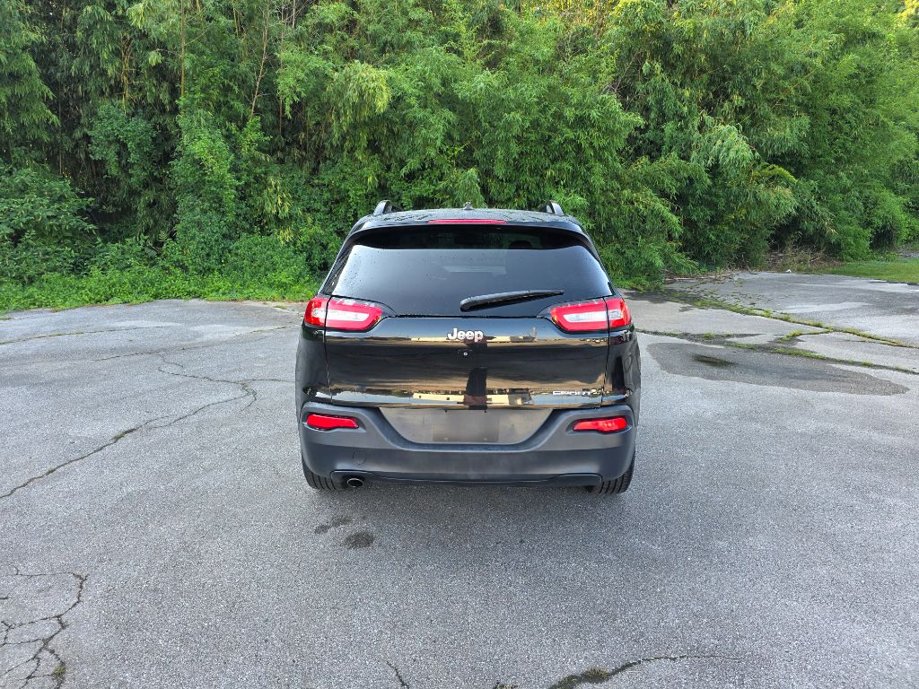 2015 Jeep Cherokee - $7,995