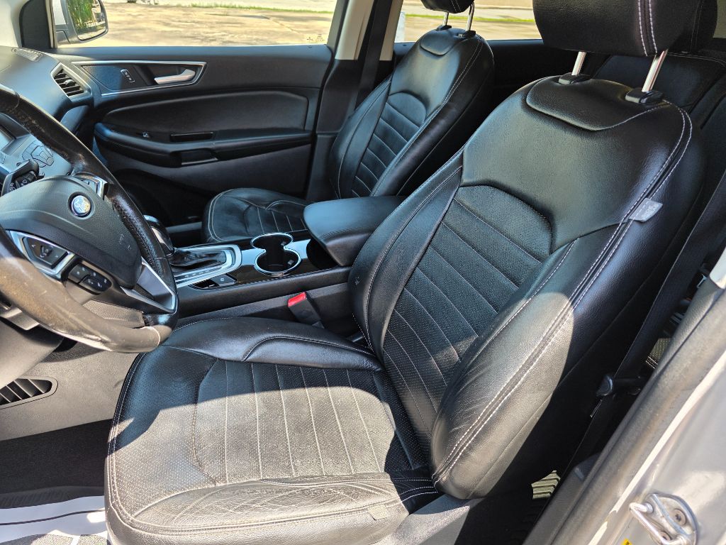 2015 Ford Edge - $7,995
