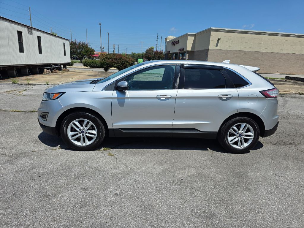 2015 Ford Edge - $7,995
