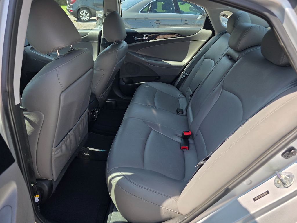 2013 Hyundai Sonata - $8,995