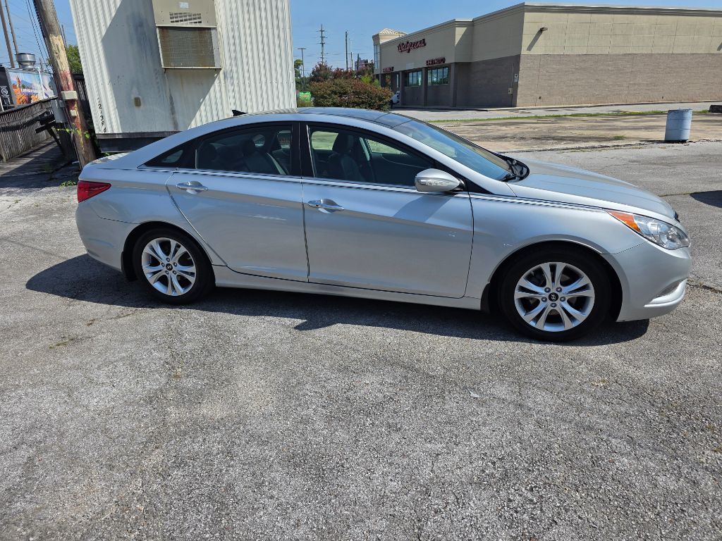 2013 Hyundai Sonata - $8,995
