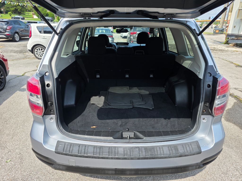 2016 Subaru Forester - $9,995