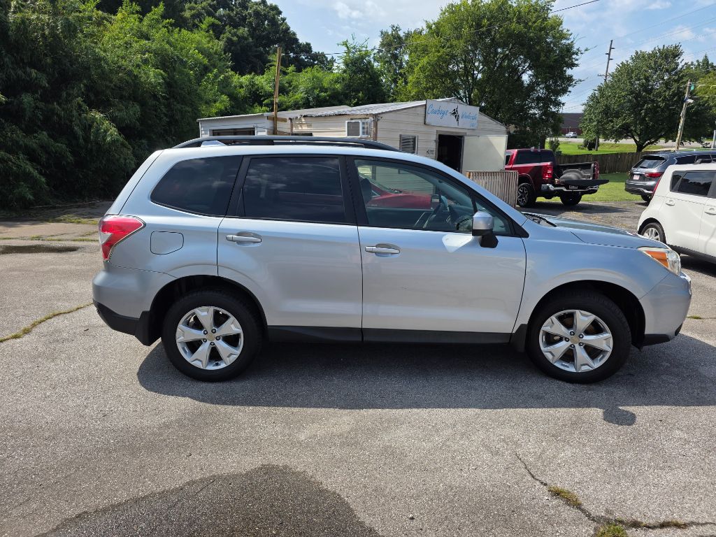 2016 Subaru Forester - $9,995
