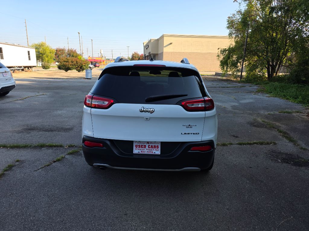 2016 Jeep Cherokee - $9,995